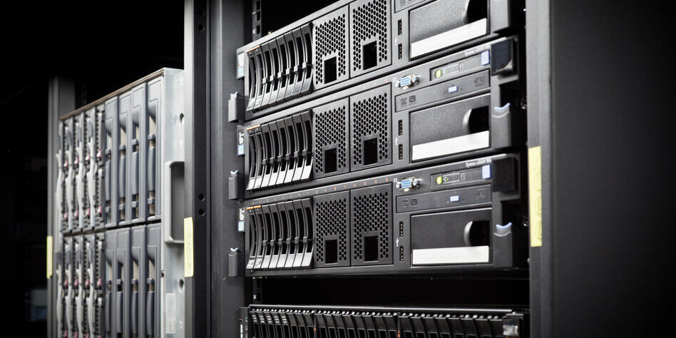 Frontansicht eines Serverracks
