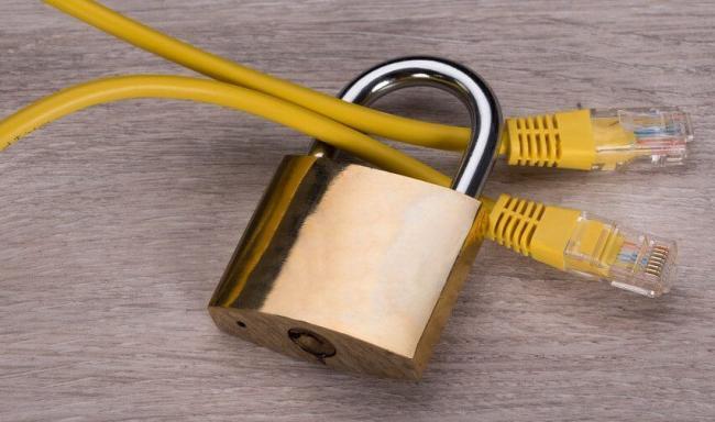 Secure internet connection Lock with network Cable