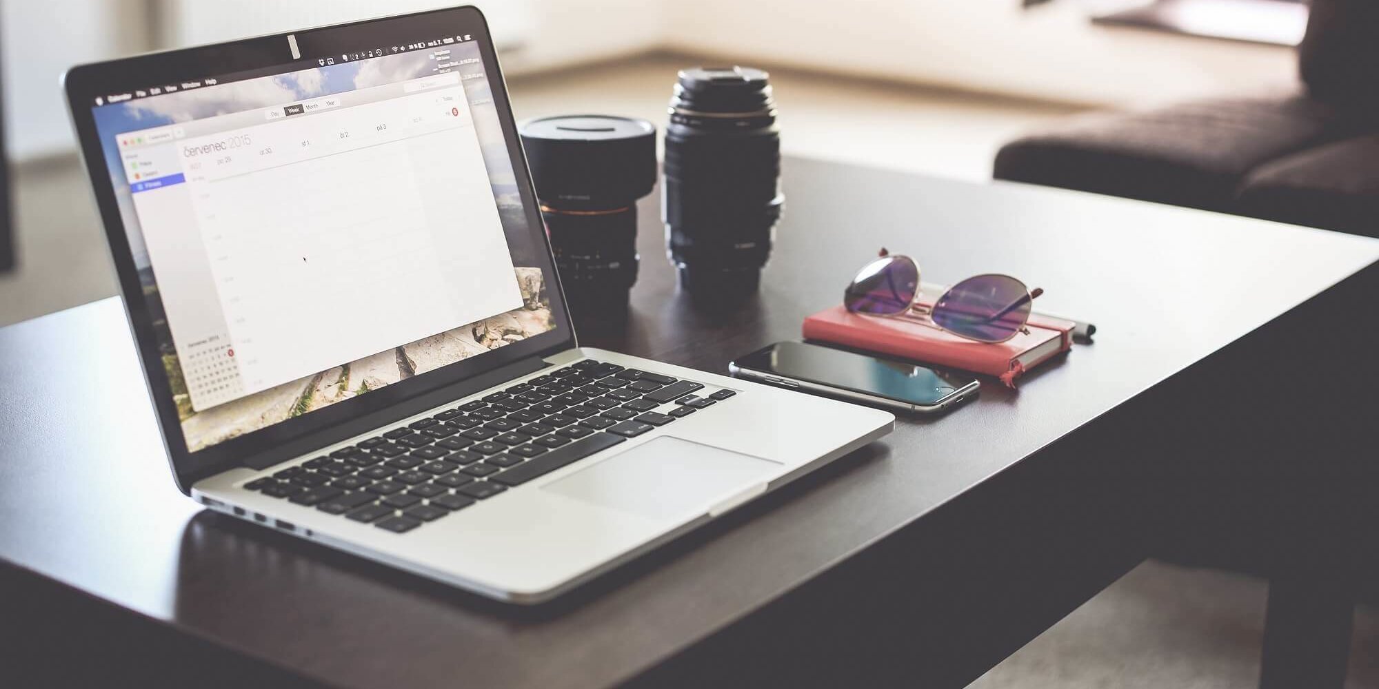 Computer auf dem Schreibtisch